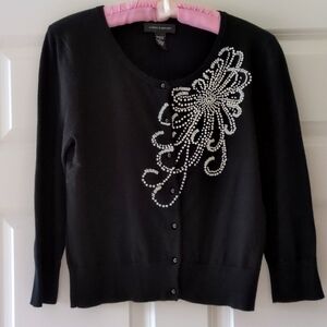 Cropped cardigan sweater black white beaded soft Chic Effortless M